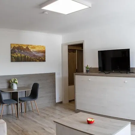 Hungasthaus 05&06 شقة